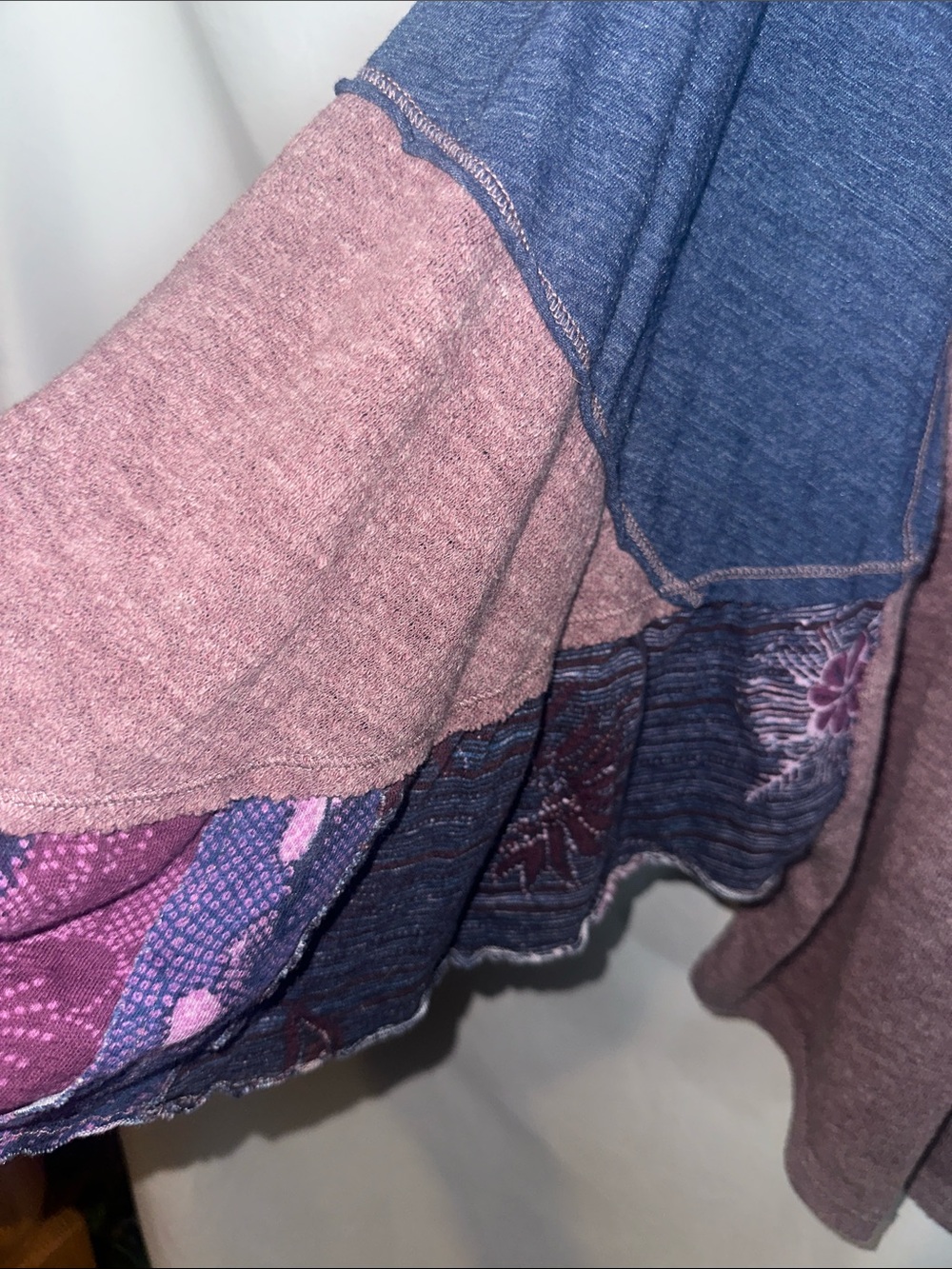 We The Free Long Sleeve Raglan Top in Mauve and Navy - Picture 6 of 7